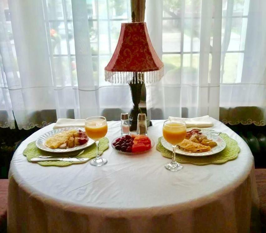 Hanover House Bed And Breakfast 나이아가라폴스 외부 사진